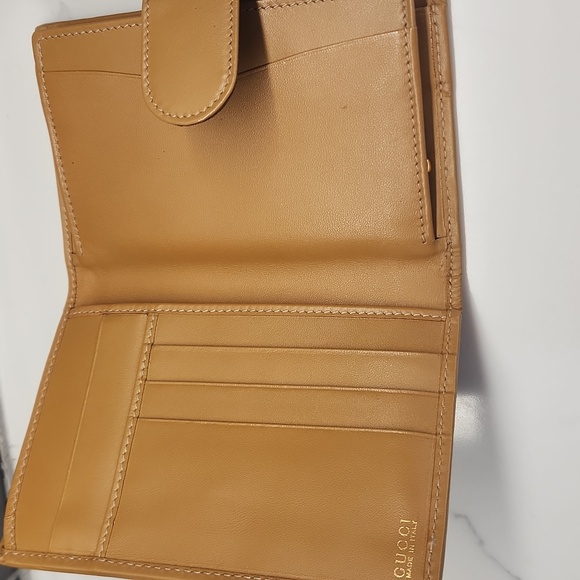 Gucci Vintage Kisslock Wallet EUC, COA - Picture 3 of 14